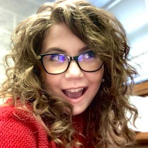 Meet your Posher, Brenna